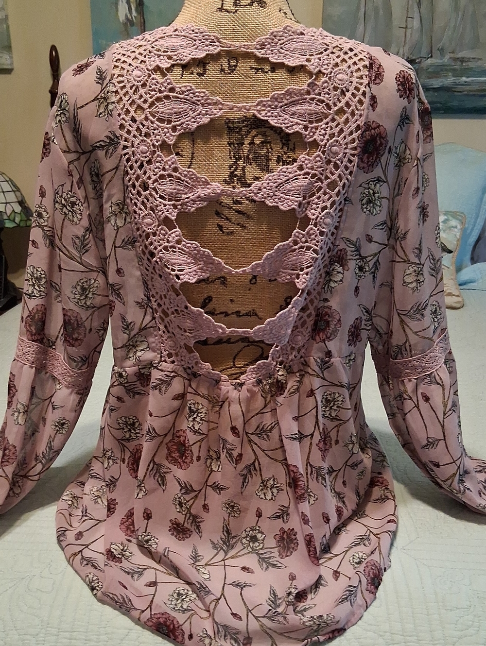 Floral Lace-Trim Pink Peasant Blouse - Picture 2 of 8